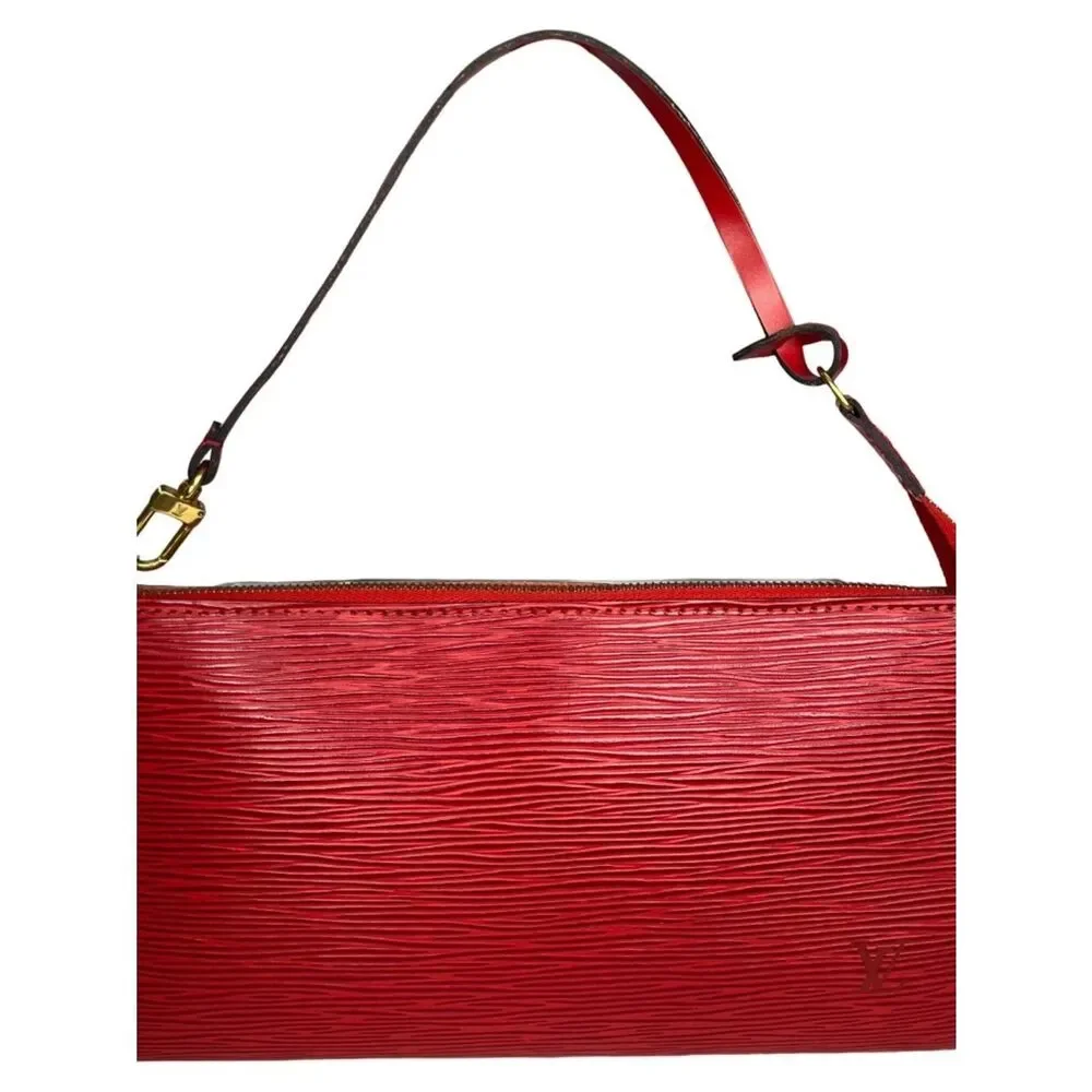 Louis Vuitton Pochette Accessoires Red Epi Leather Shoulder Bag 1998